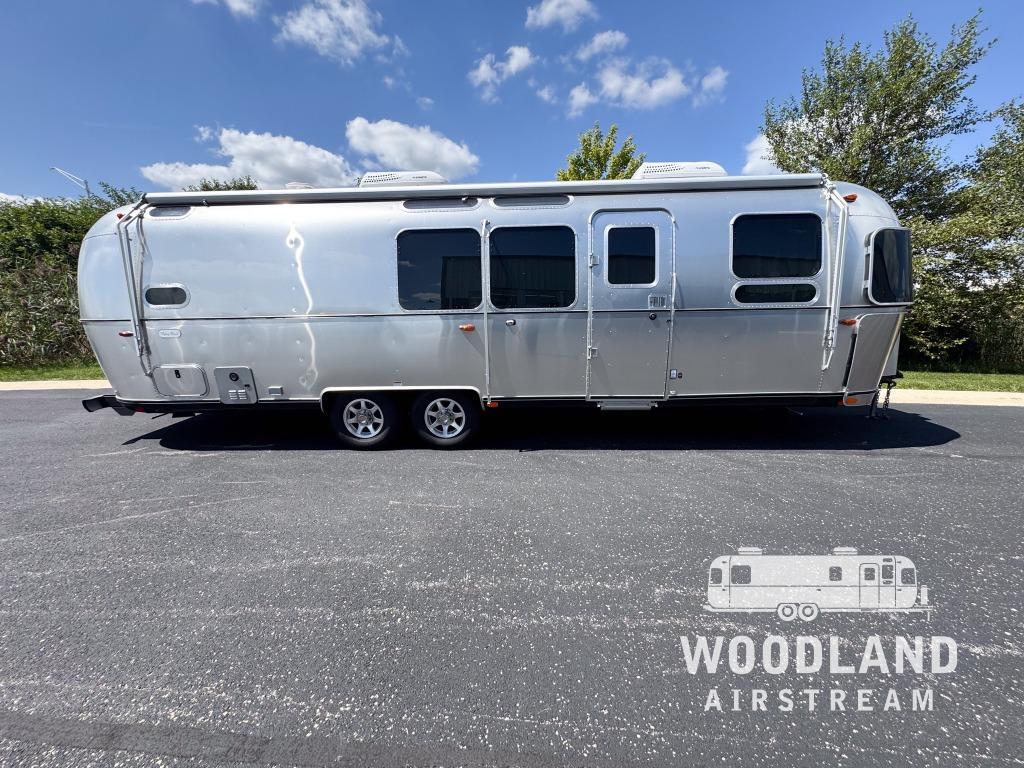 2022 Airstream Flying Cloud 30FB Bunk in lebanon IN