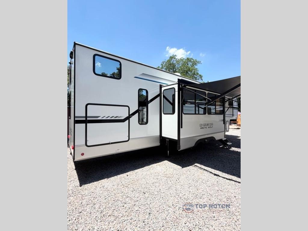 2025 Forest River Rv Cherokee Arctic Wolf 331BH RV