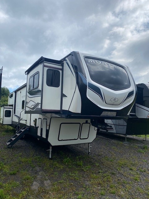 2022 Keystone Rv Montana High Country 377FL in saegertown PA
