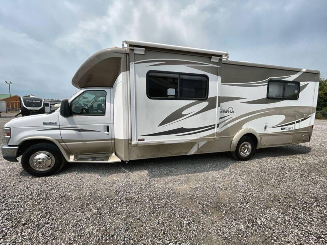 A photo of this 2013 Itasca Cambria 27K