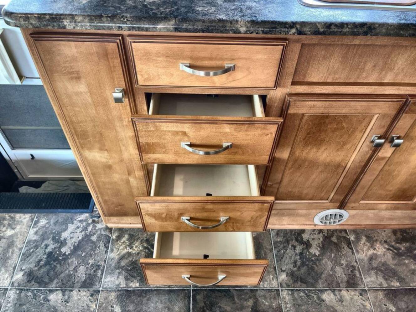 A photo of this 2013 Itasca Cambria 27K