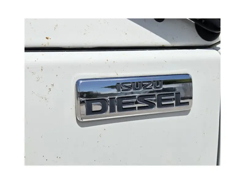 2019 ISUZU NQR