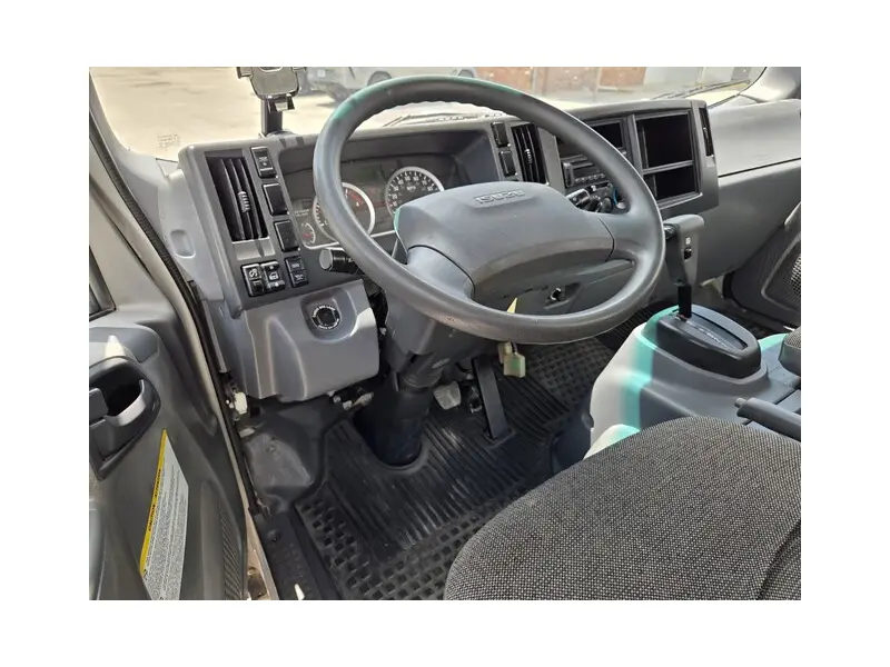 2019 ISUZU NQR