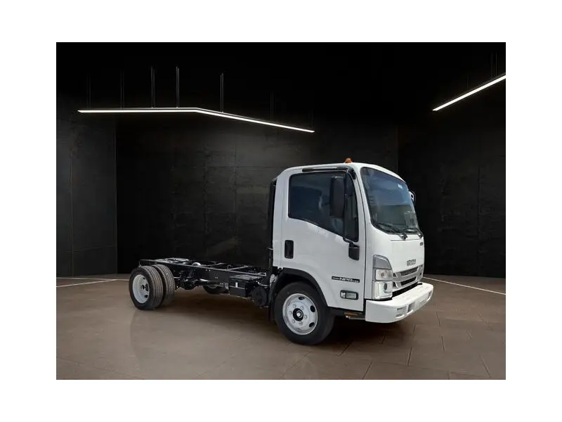 2026 ISUZU NPR HD