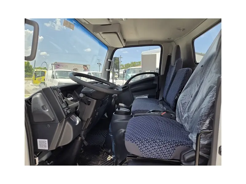 2026 ISUZU NPR HD