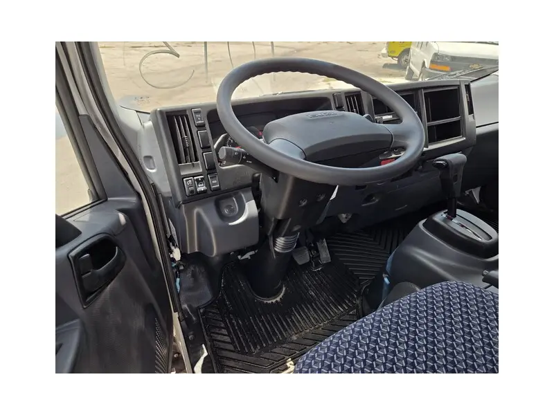 2026 ISUZU NPR HD