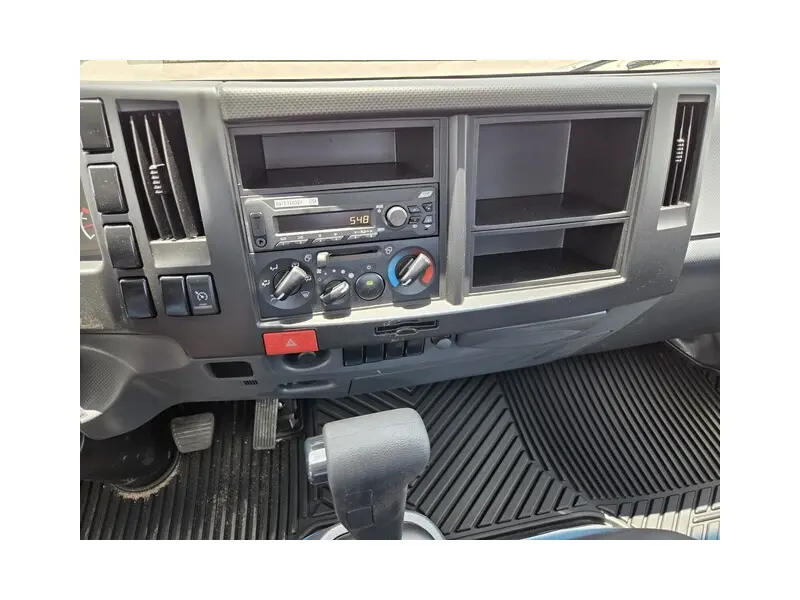 2026 ISUZU NPR HD