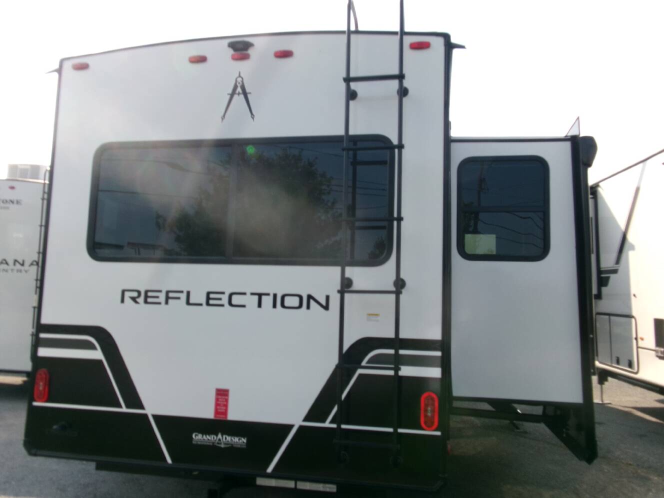 A photo of this 2026 Grand Design Reflection 303RLS