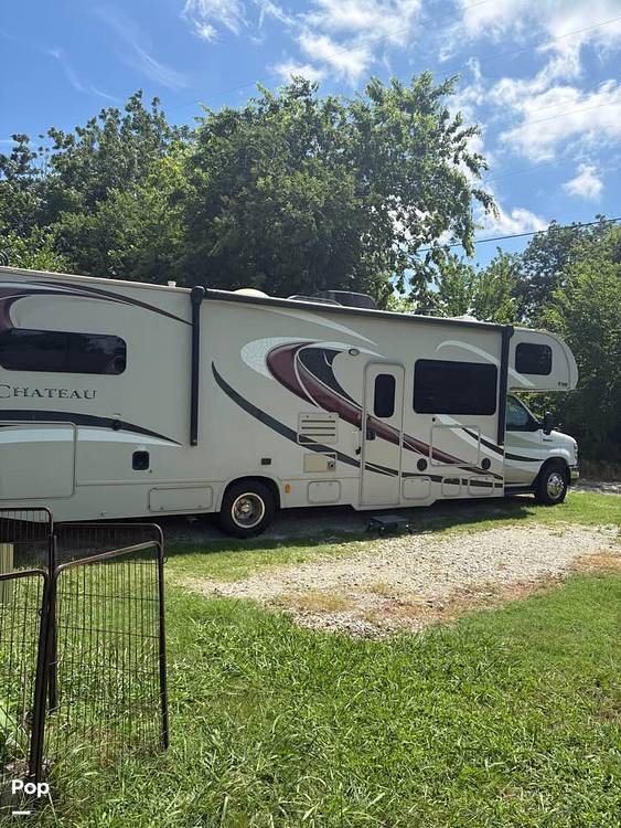 2016 Thor Motor Coach Chateau 31E in shawnee OK