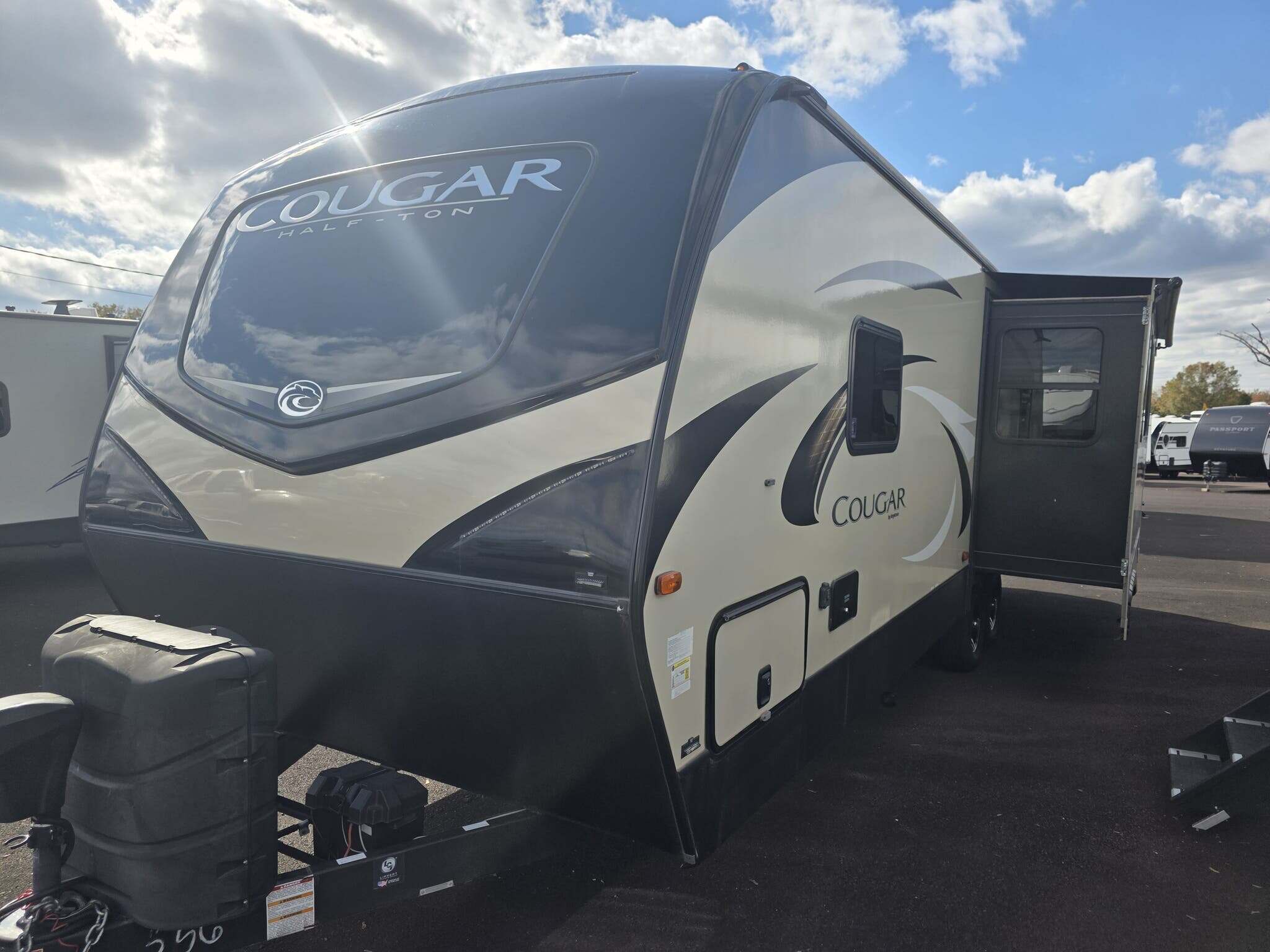 2019 Keystone Cougar Half-Ton 27RES in souderton PA