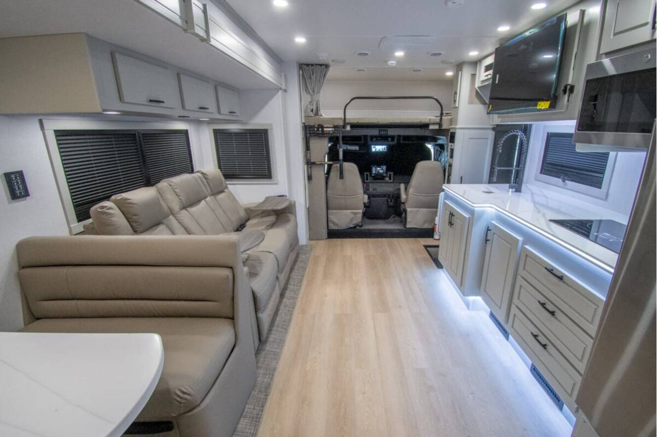A photo of this 2026 Dynamax Corp DX3 34KD