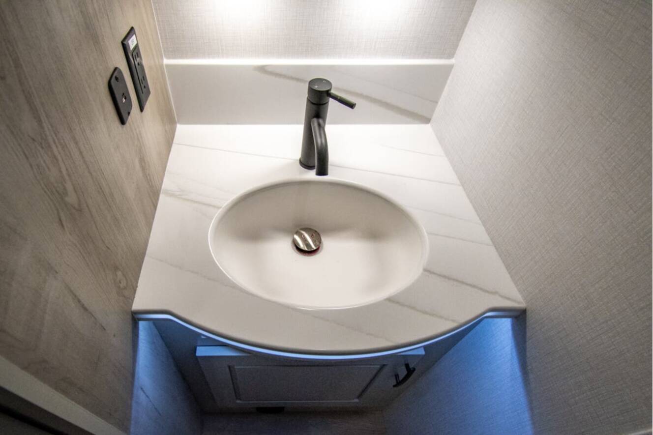 A photo of this 2026 Dynamax Corp DX3 34KD