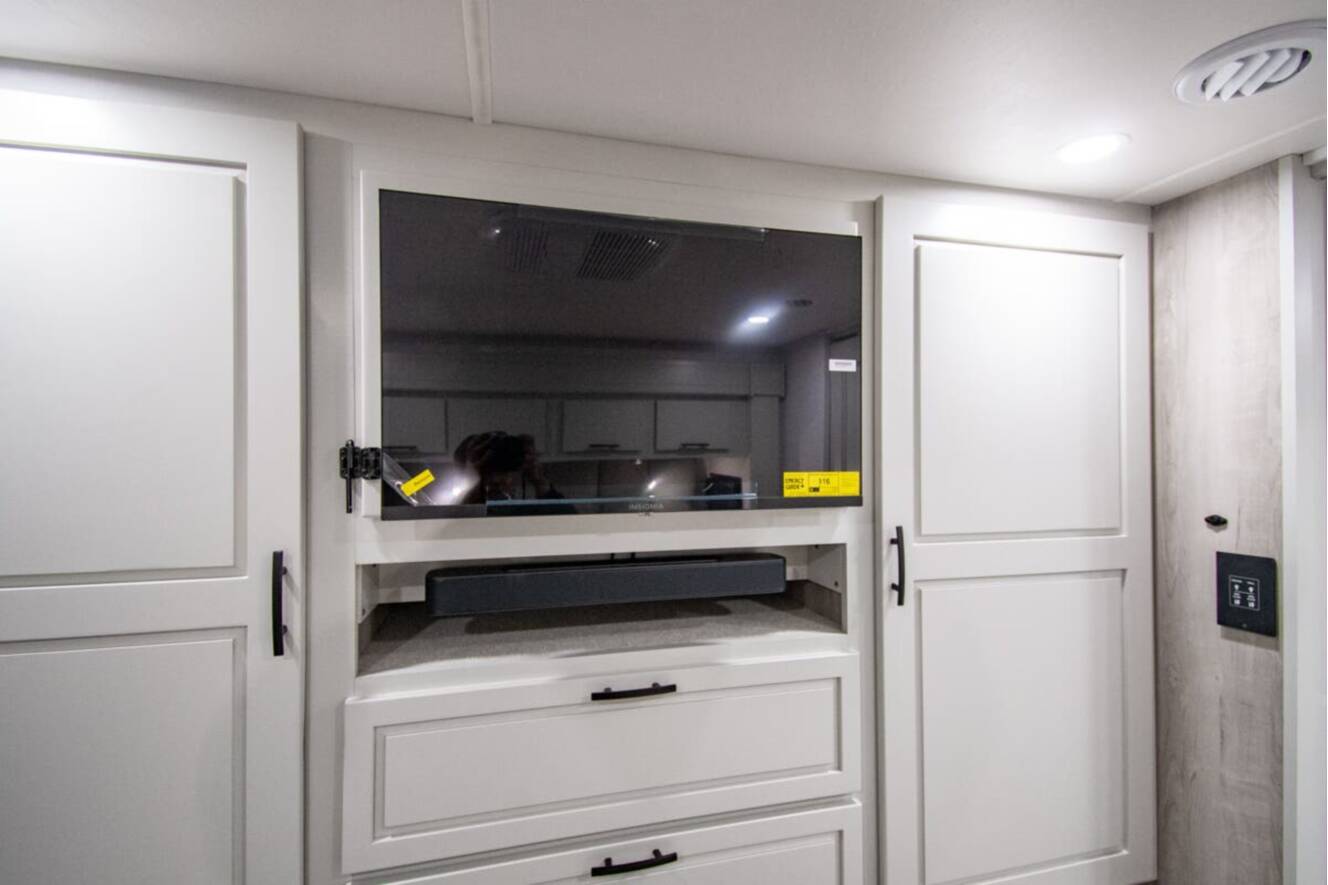 A photo of this 2026 Dynamax Corp DX3 34KD