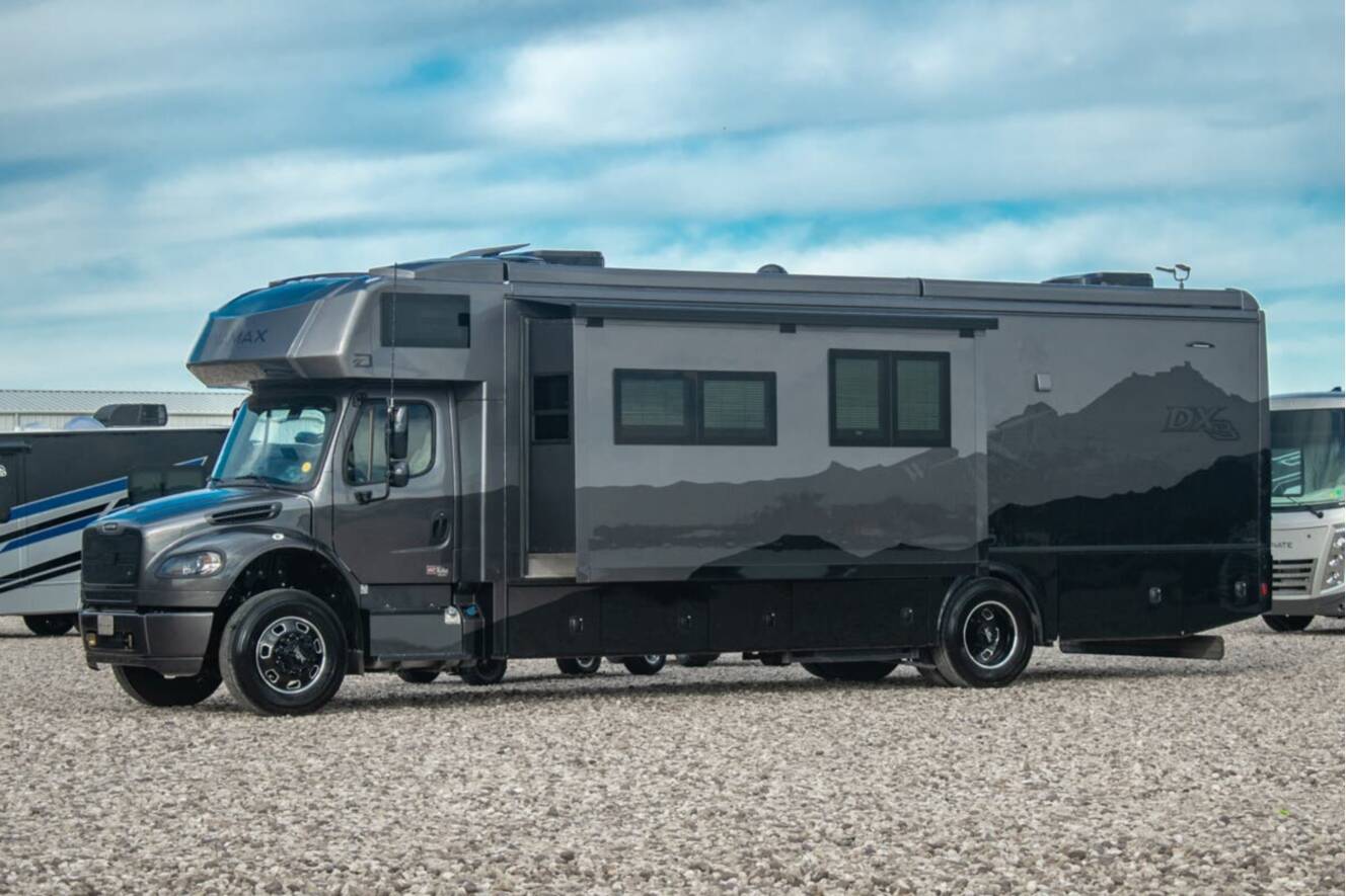 A photo of this 2026 Dynamax Corp DX3 34KD