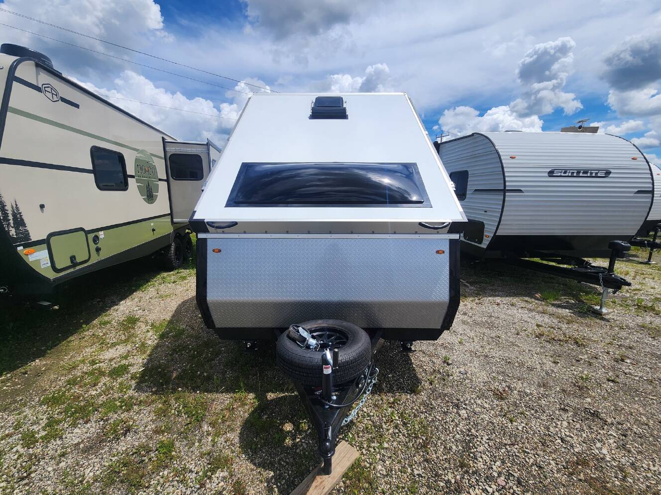 A photo of this 2027 Aliner Scout 15