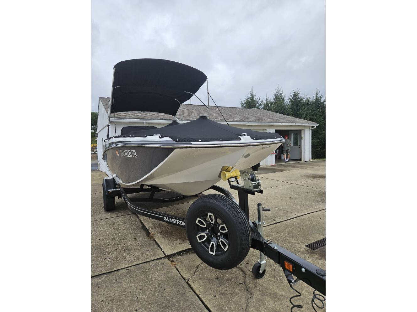 A photo of this 2022 Glastron 180