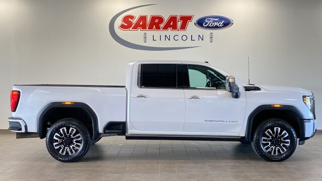 2024 GMC SIERRA in Agawam, MA