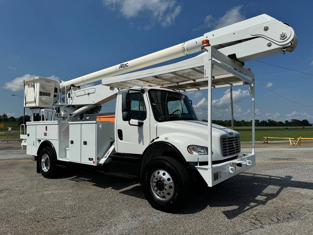2013 FREIGHTLINER BUSINESS CLASS M2 106 in Anniston, AL