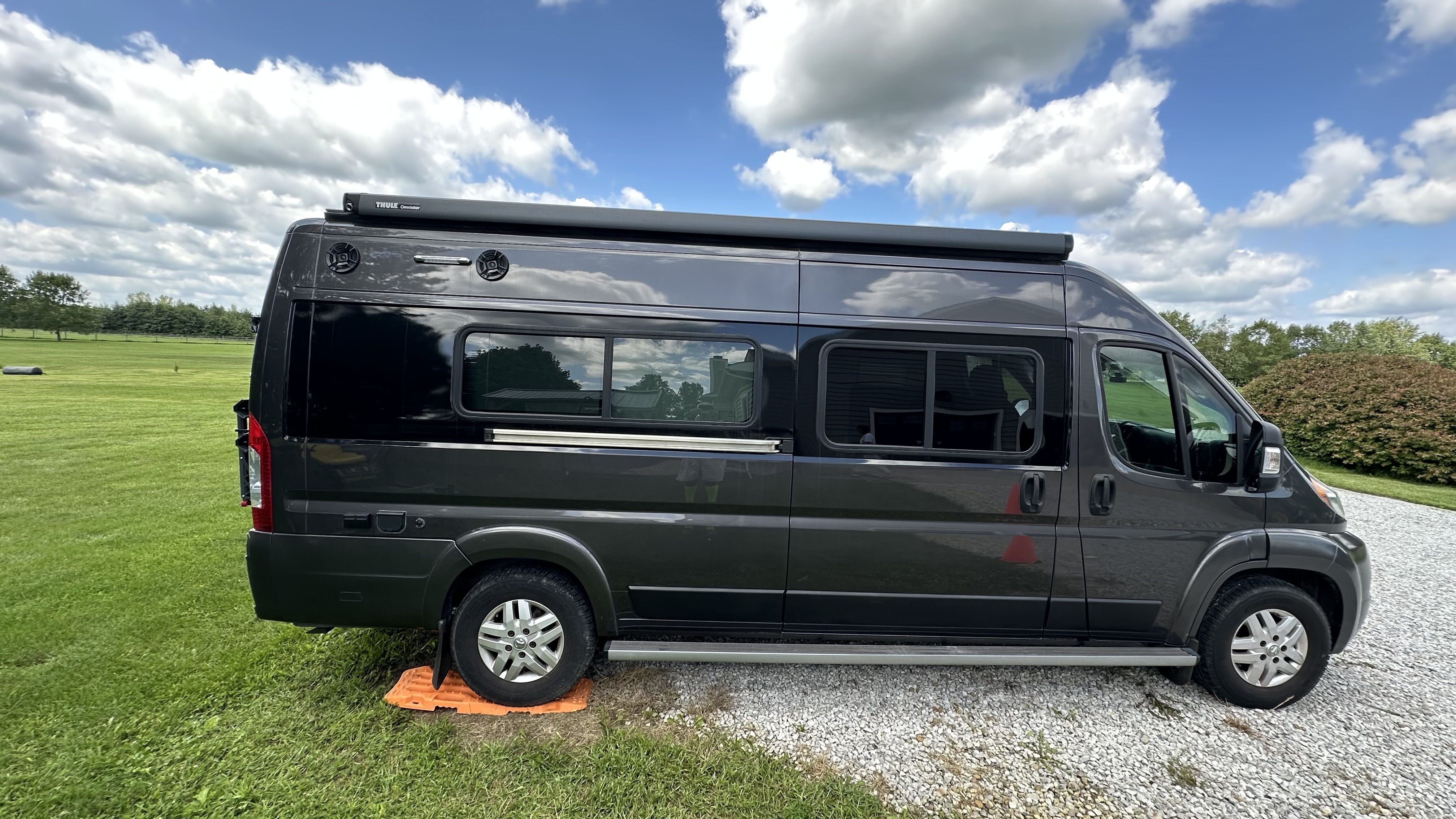 2018 Winnebago TRAVATO 59K RV