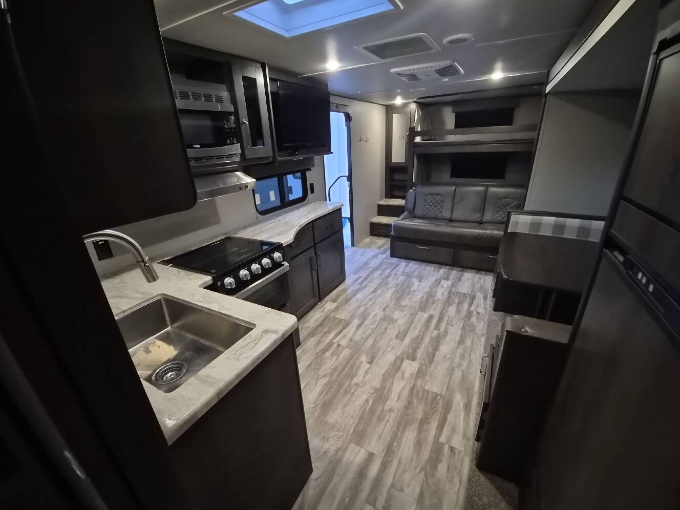 A photo of this 2021 Grand Design TRANSCEND XPLOR 265BH
