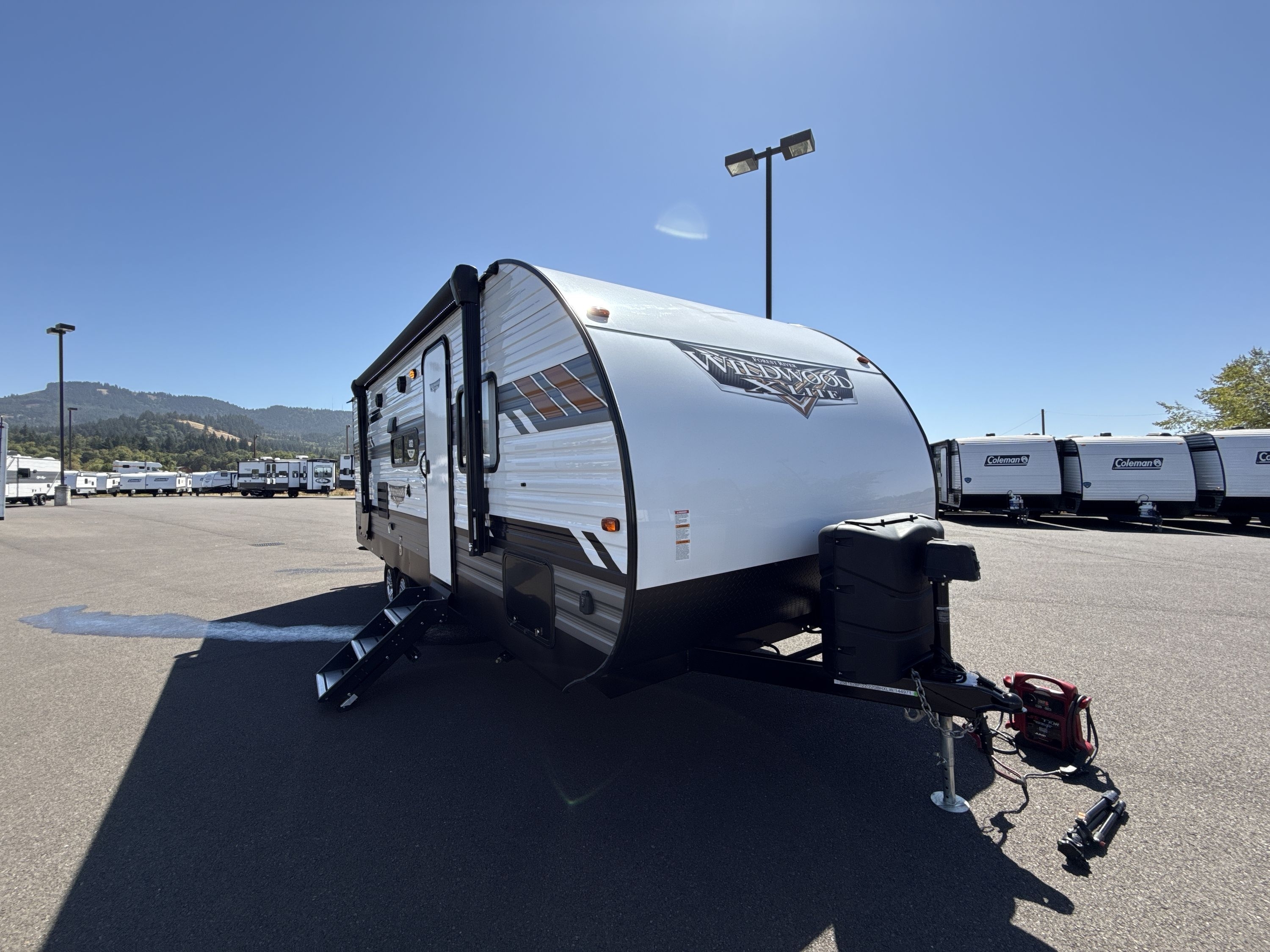 2022 Forest River WILDWOOD X-LITE 220BHXLW in coburg OR