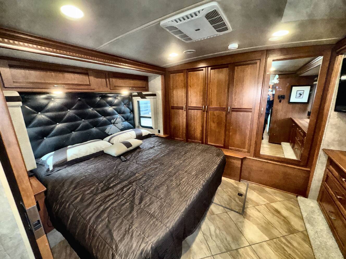 A photo of this 2016 Winnebago SOLEI 36G