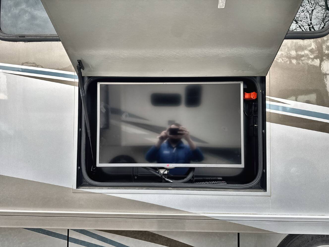 A photo of this 2016 Winnebago SOLEI 36G