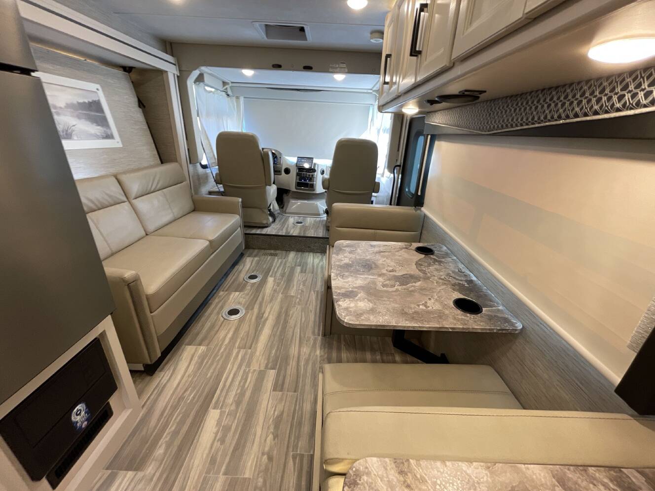A photo of this 2023 Thor AXIS 24.3
