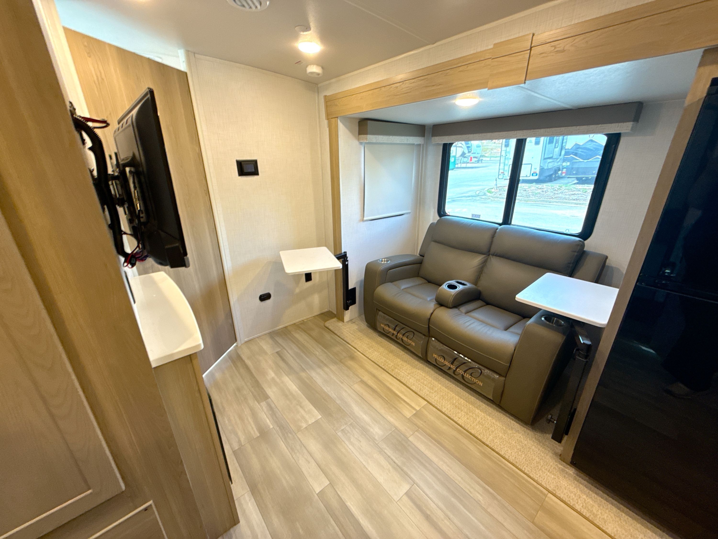 2024 Forest River FLAGSTAFF MICRO LITE 25FKBS in calera AL