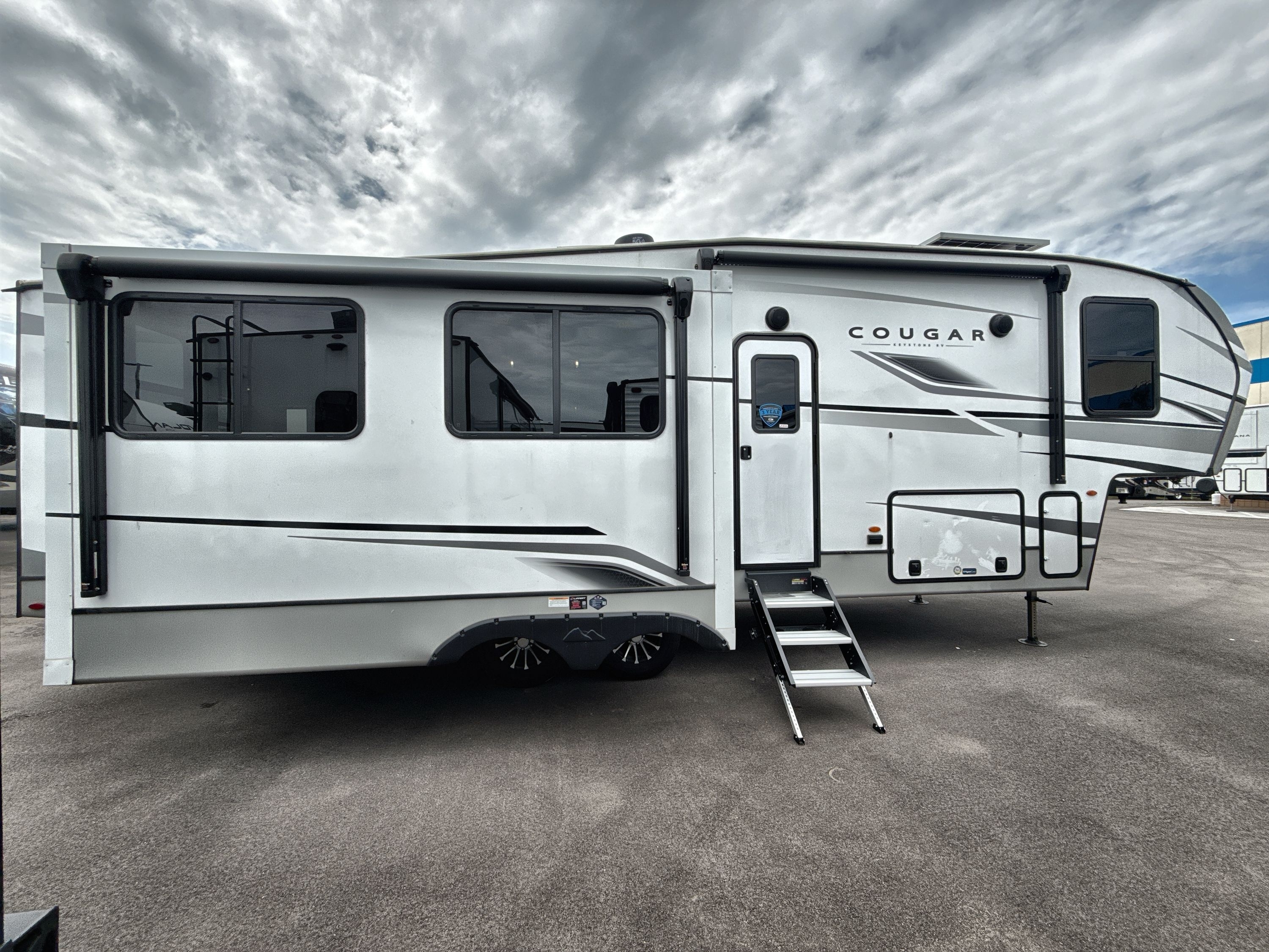 2025 Keystone COUGAR 29RLI in forest lake MN