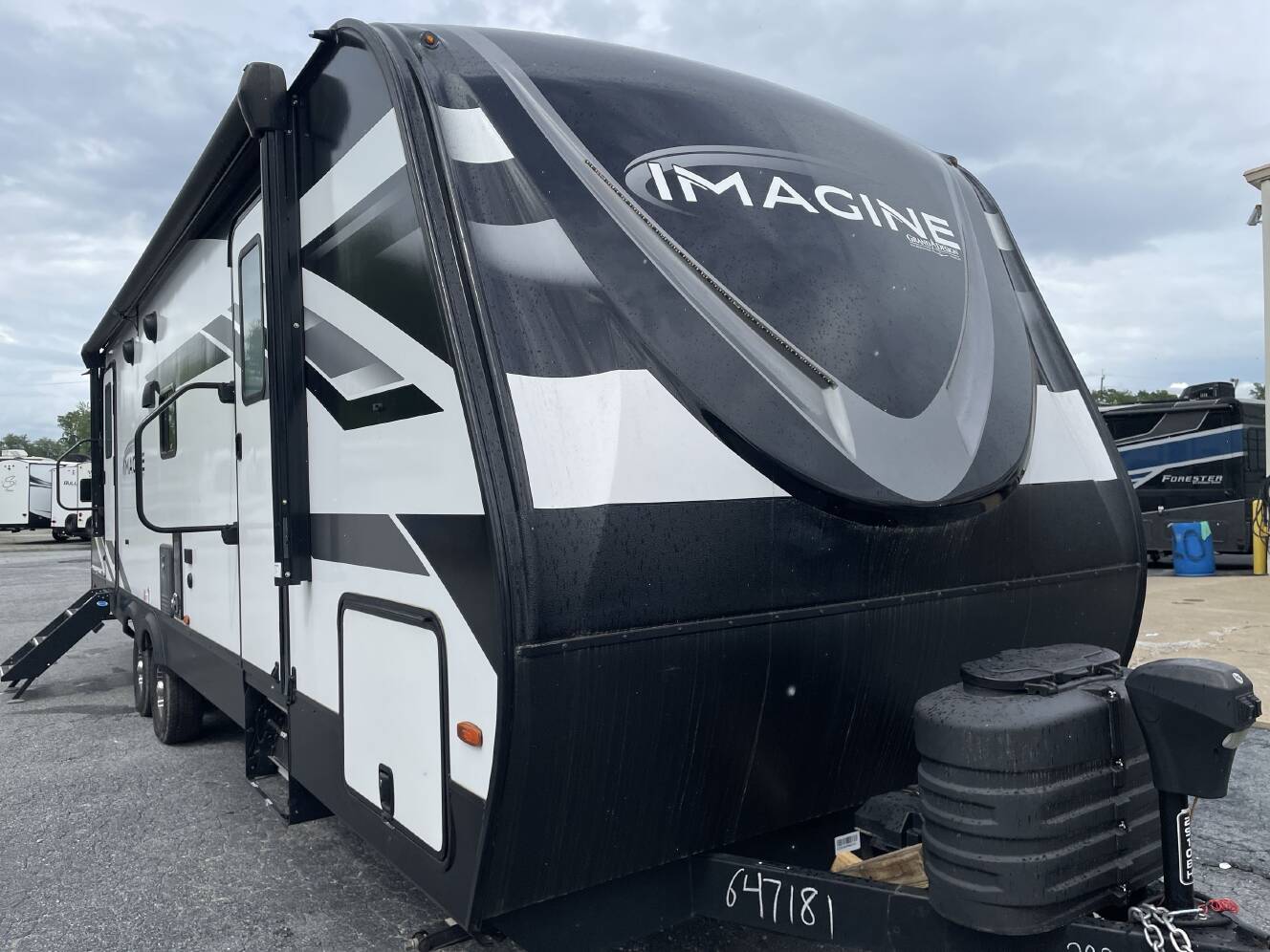 A photo of this 2023 Grand Design IMAGINE 2910BH