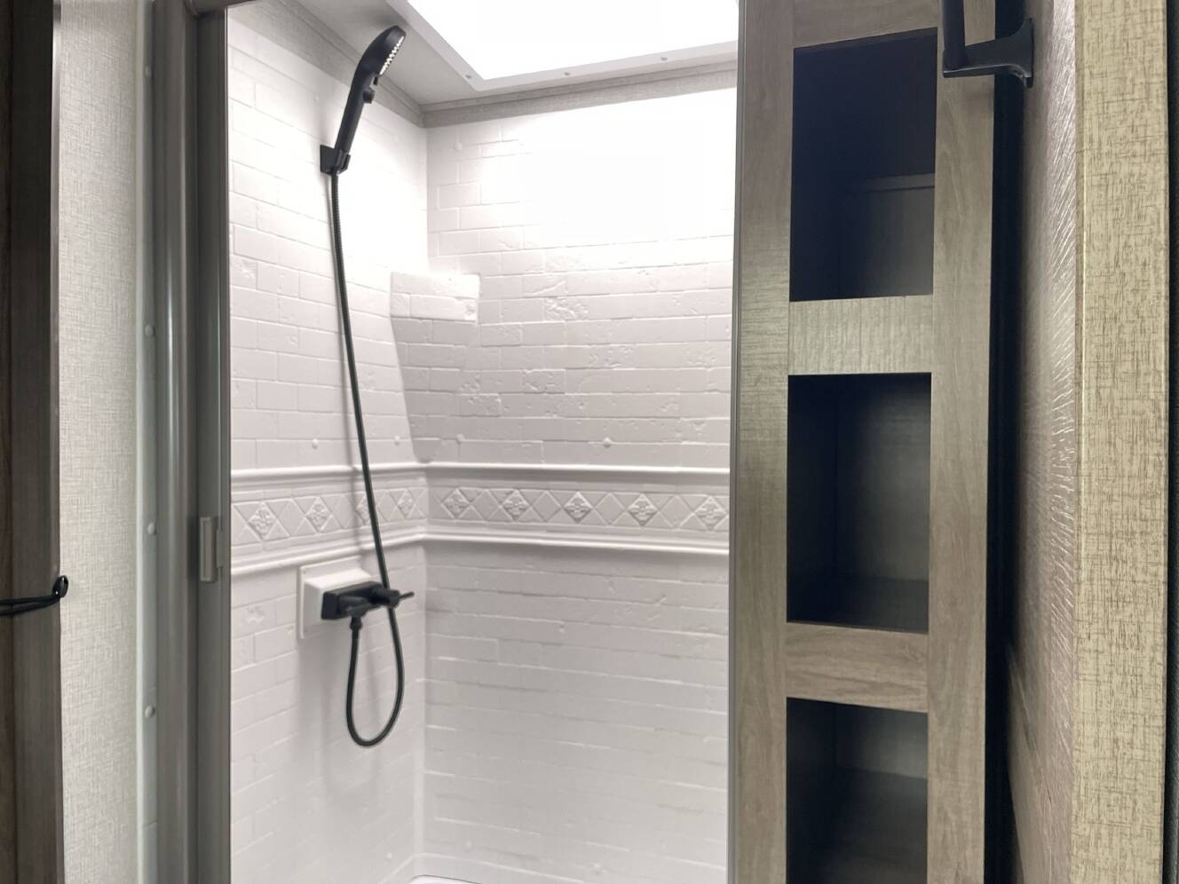 A photo of this 2023 Grand Design IMAGINE 2910BH
