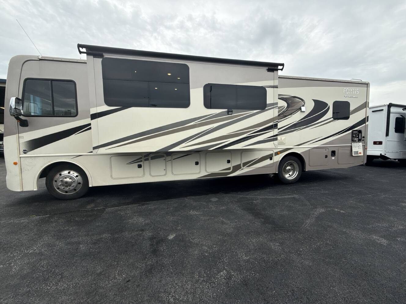 A photo of this 2020 Fleetwood FORTIS 34MB