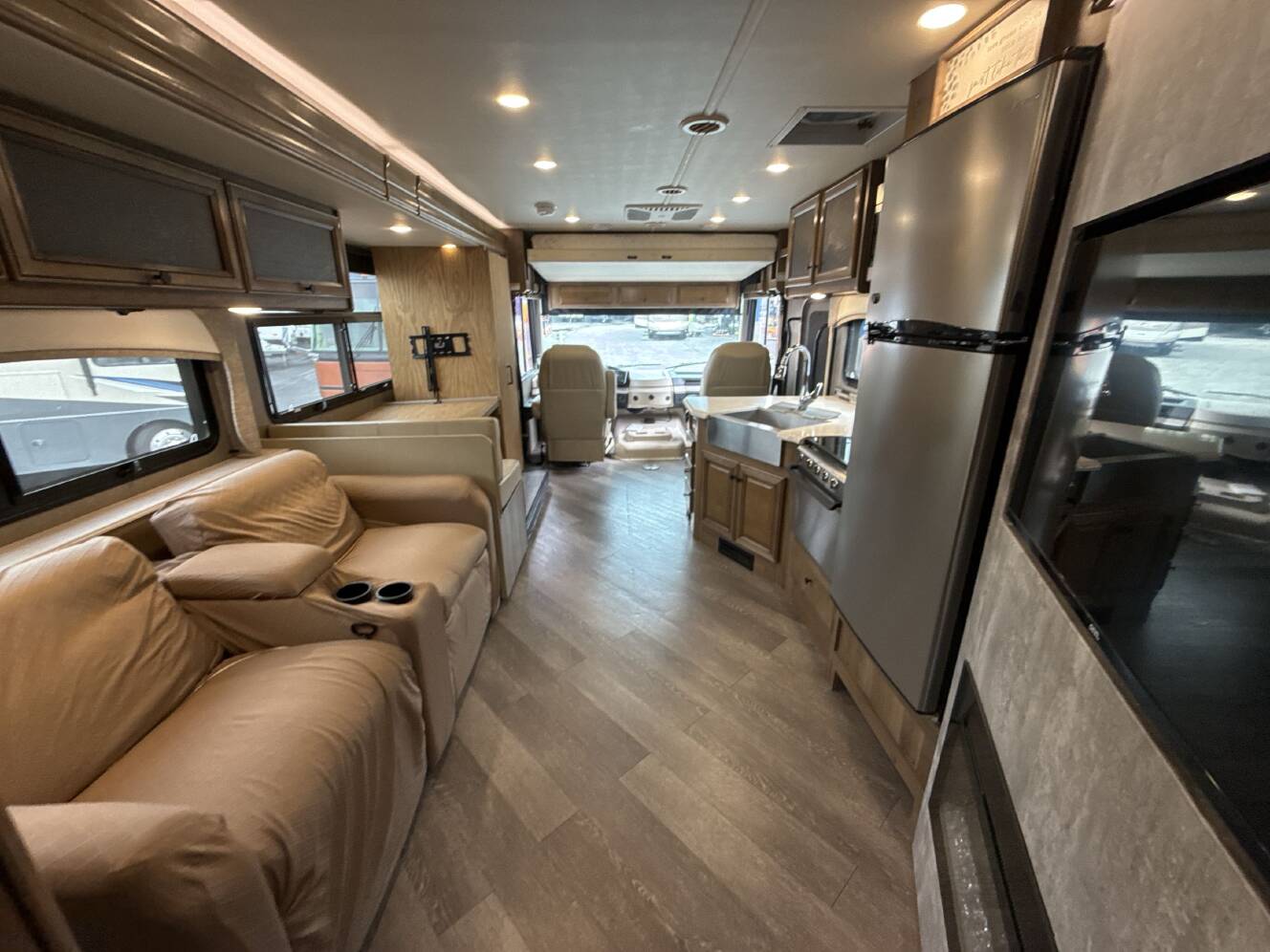 A photo of this 2020 Fleetwood FORTIS 34MB