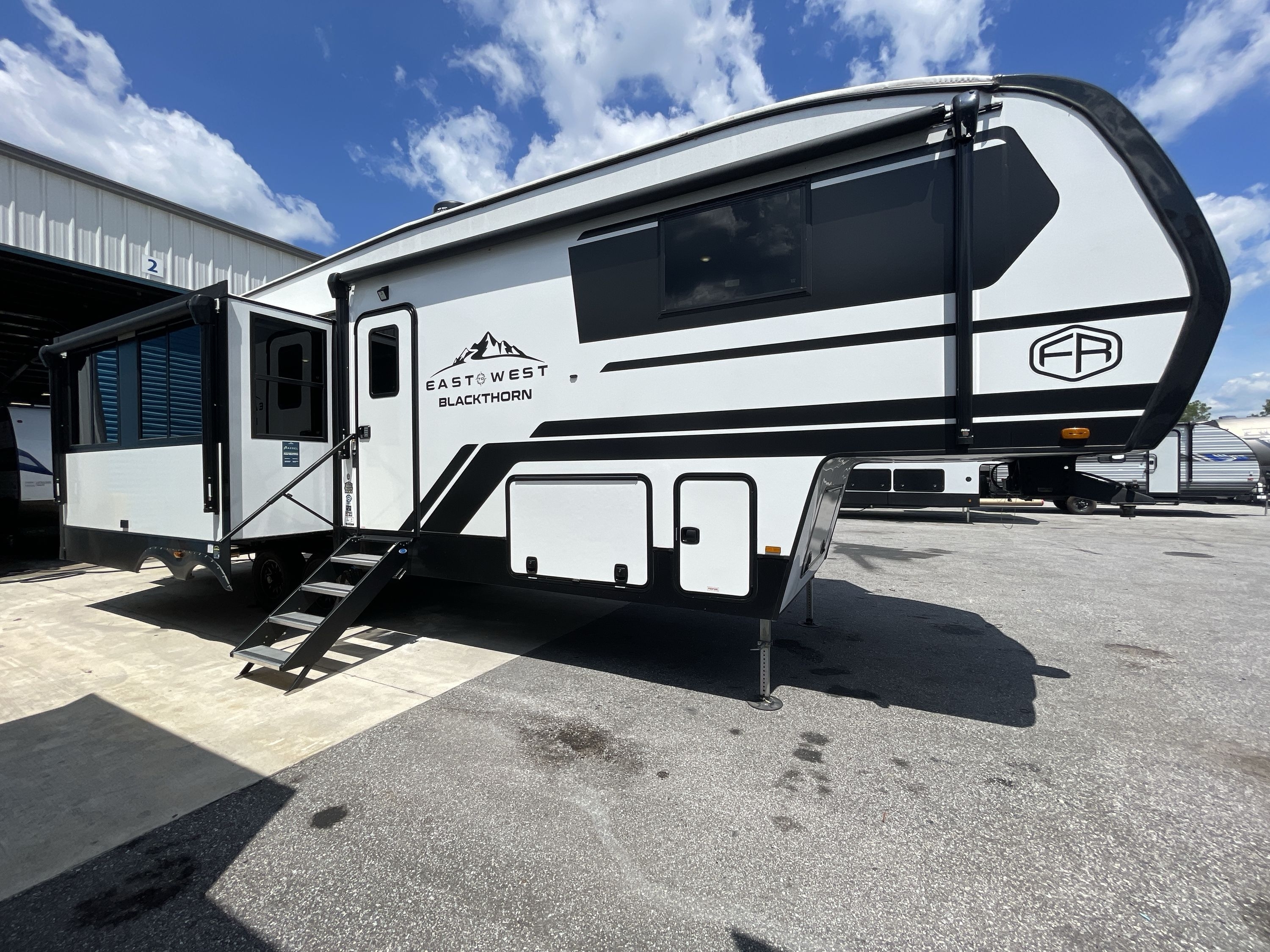 2025 East To West BLACKTHORN 3100RL in orange park FL