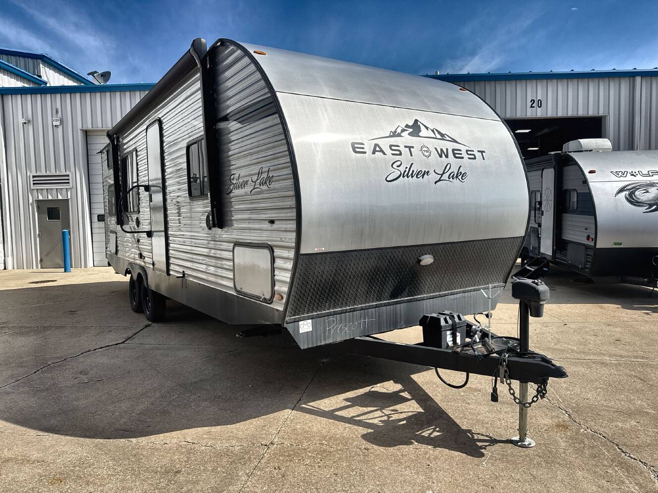A photo of this 2022 East To West SILVER LAKE 29KBH