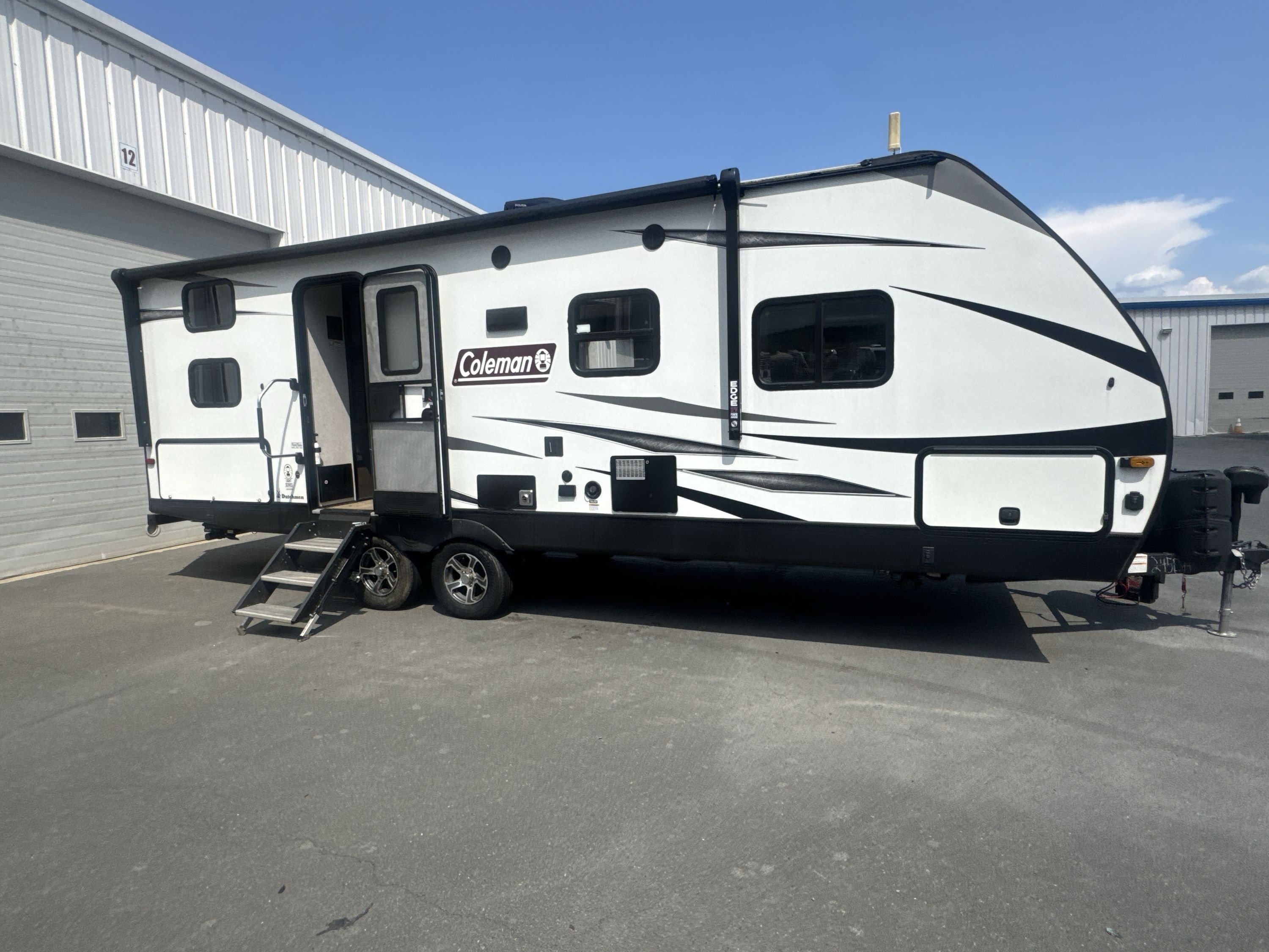 2021 Coleman COLEMAN LIGHT 2455BH in west coxsackie NY