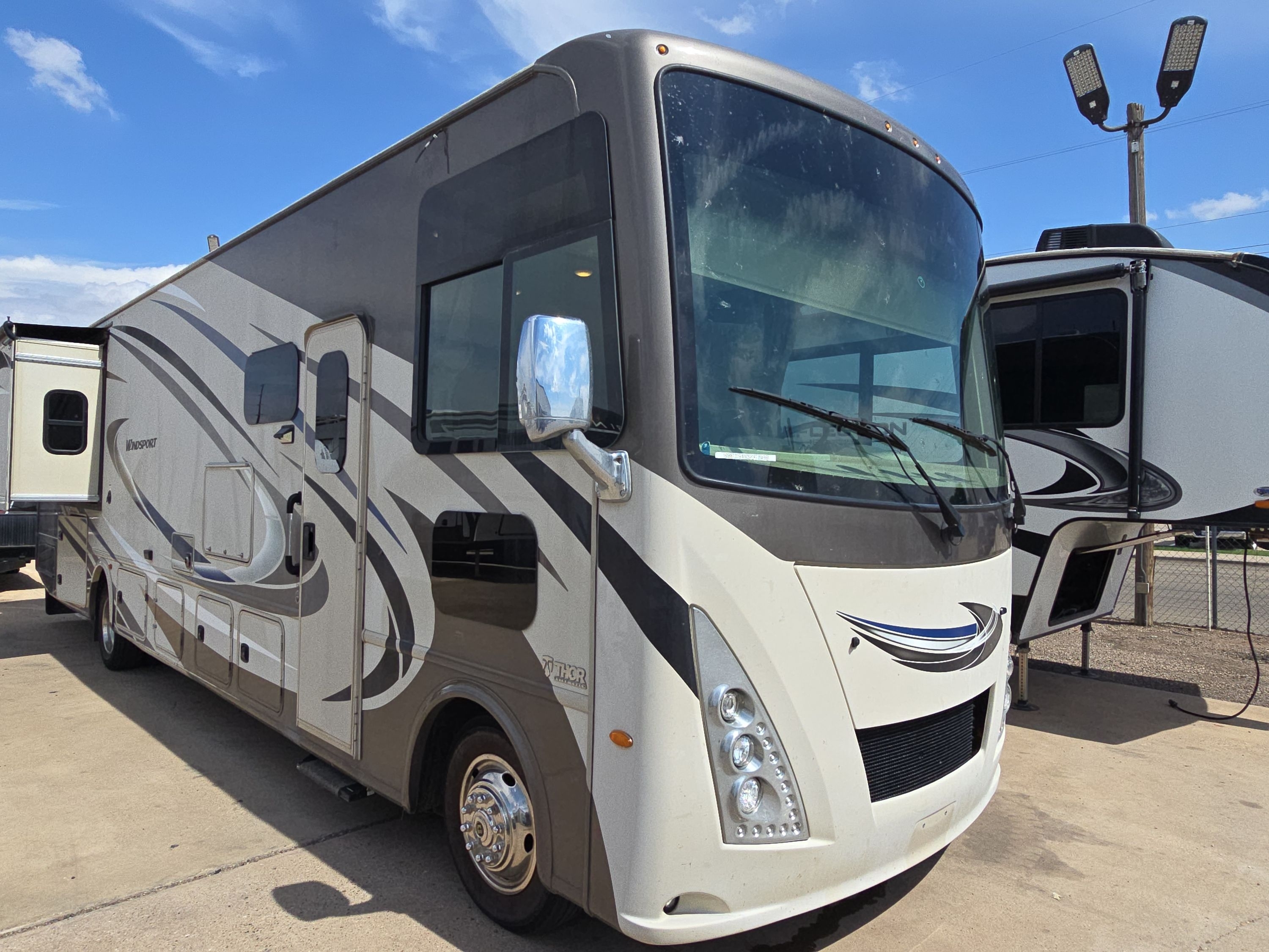 2018 Thor WINDSPORT 35M RV