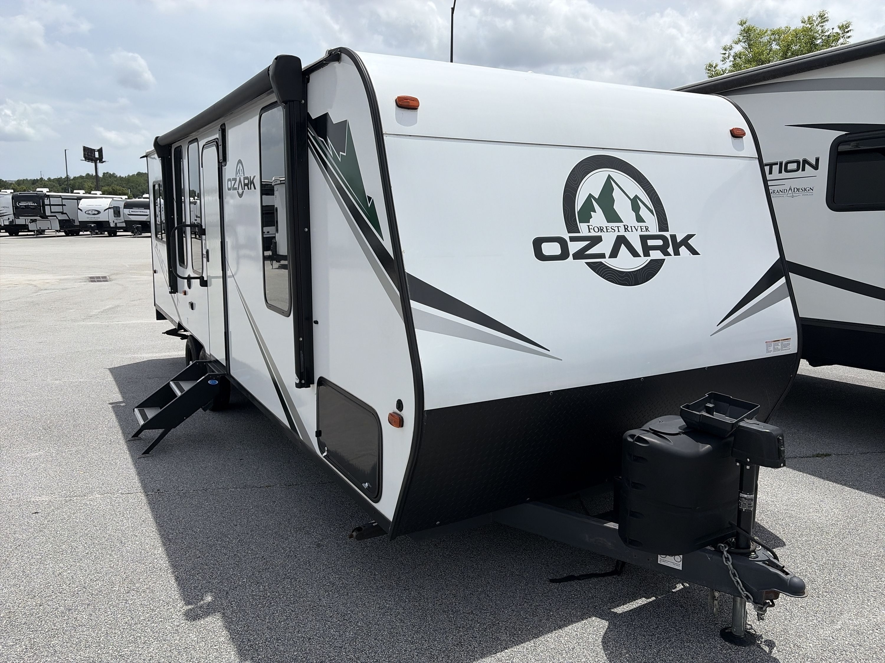 2022 Forest River OZARK 2500THX Travel Trailer Toy Hauler RV