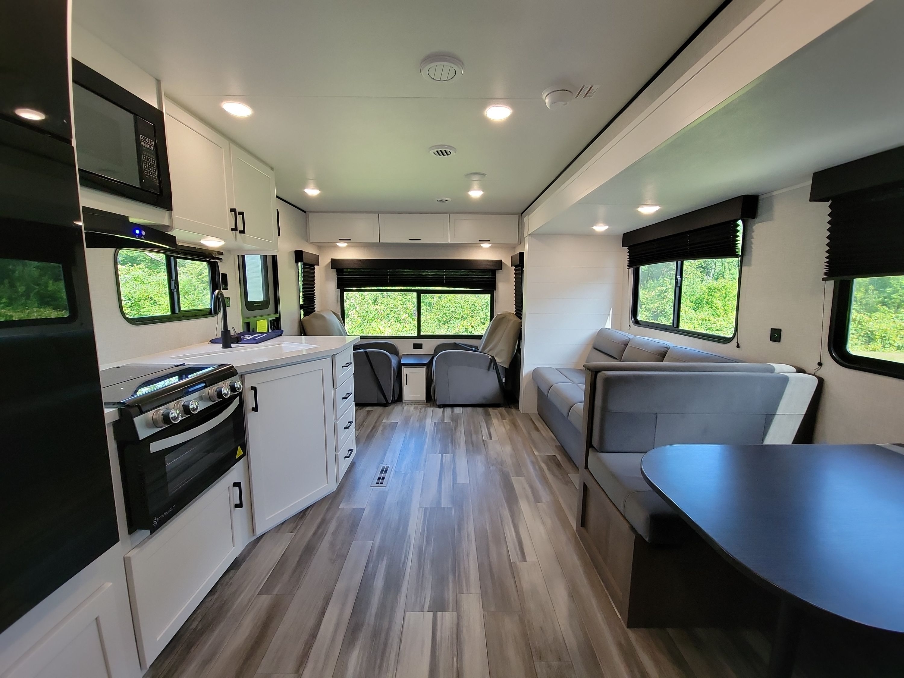 2025 Jayco JAY FLIGHT SLX 262RLS in west hatfield MA