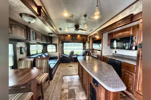 2014 Keystone MONTANA 3900FB in roscoe IL
