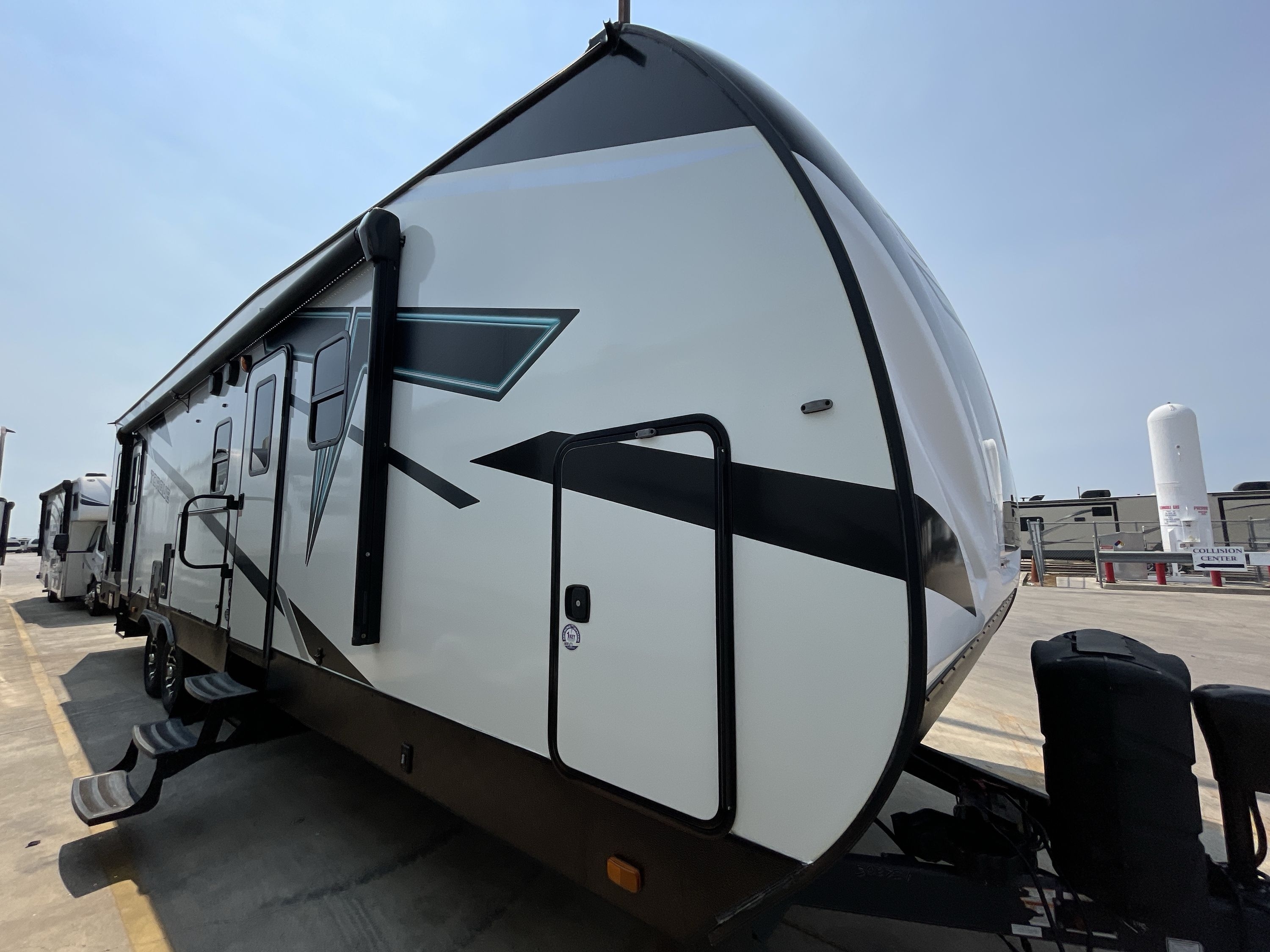 2022 Heartland TORQUE T331 Travel Trailer Toy Hauler RV