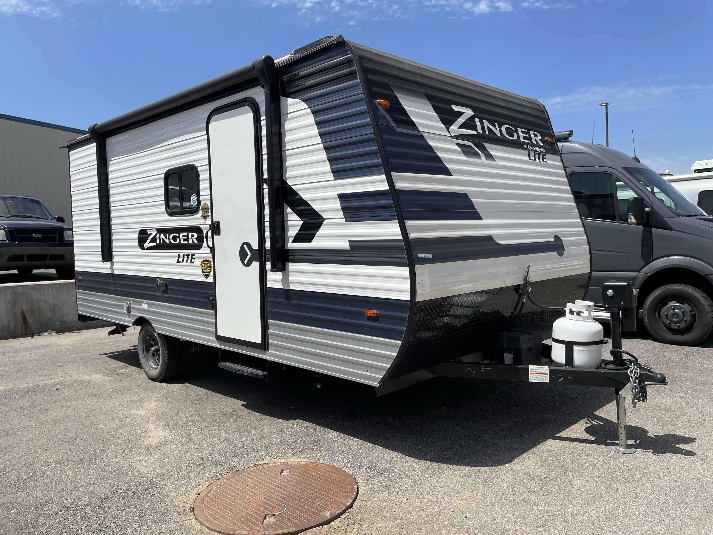 Used 2022 Crossroads Zinger 18BH ZR18BH For Sale in Oklahoma City