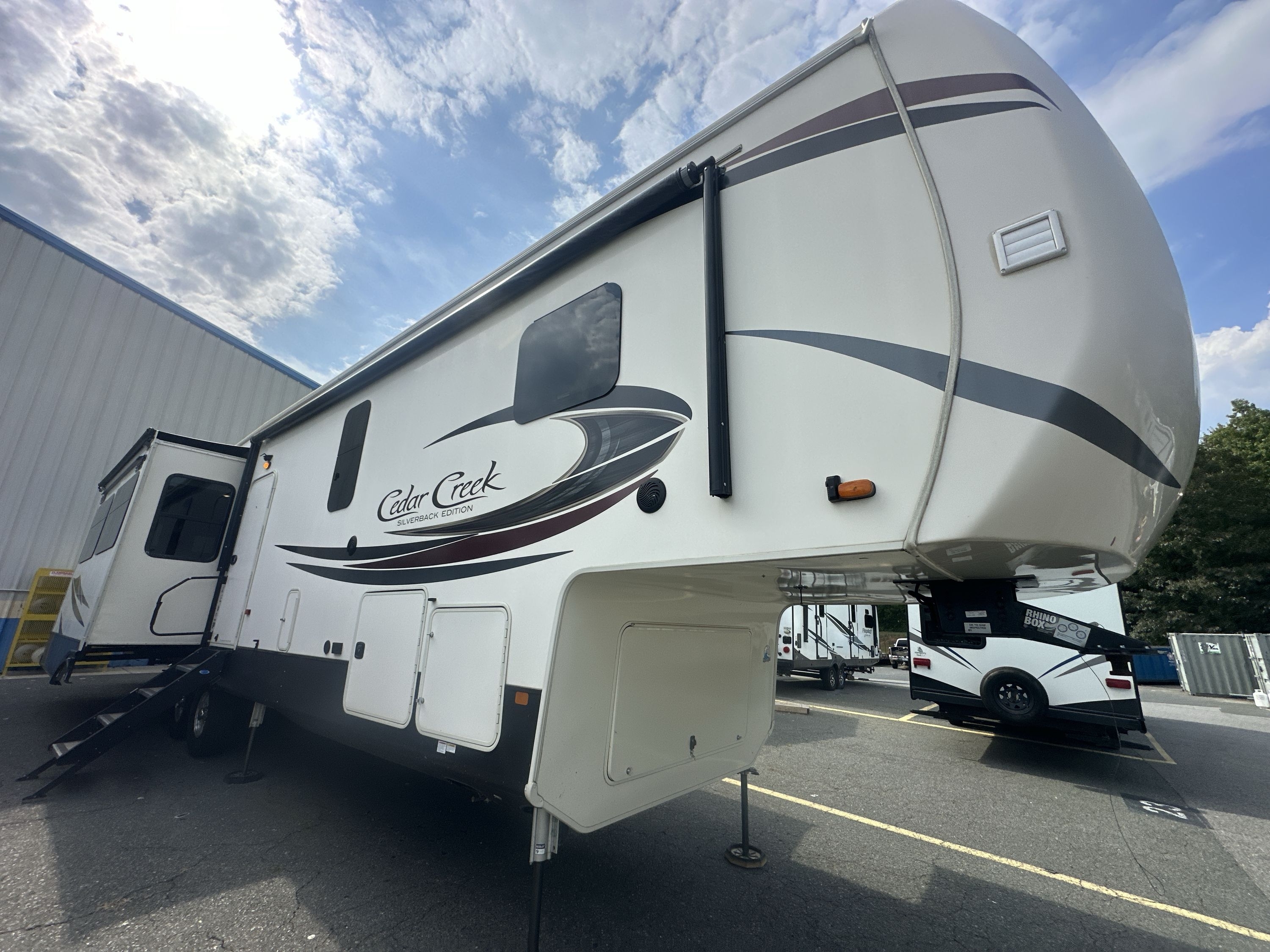 2020 Forest River CEDAR CREEK SILVERBACK 37MBH in concord NC