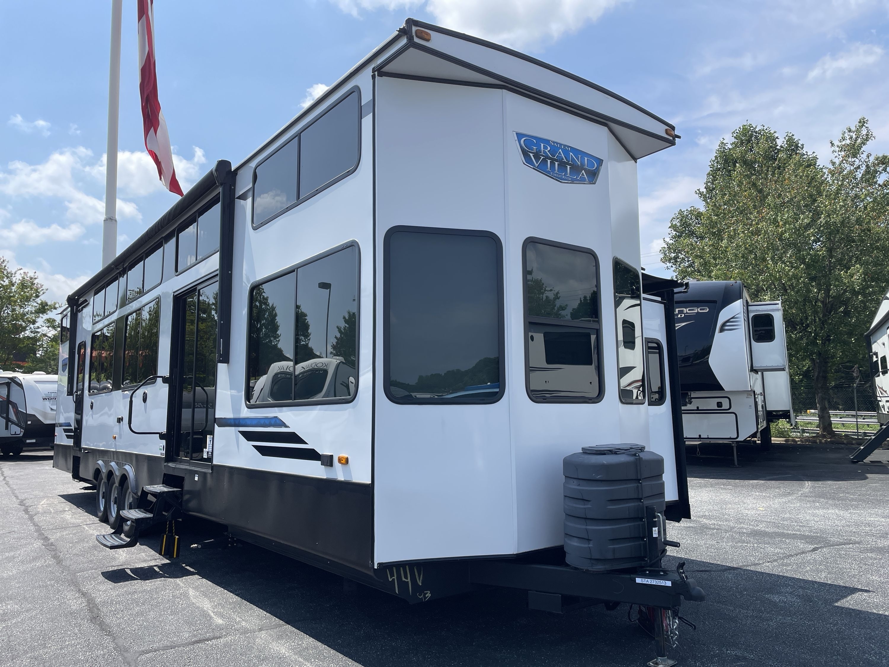 2024 Forest River SALEM VILLA GRAND 44VIEW RV