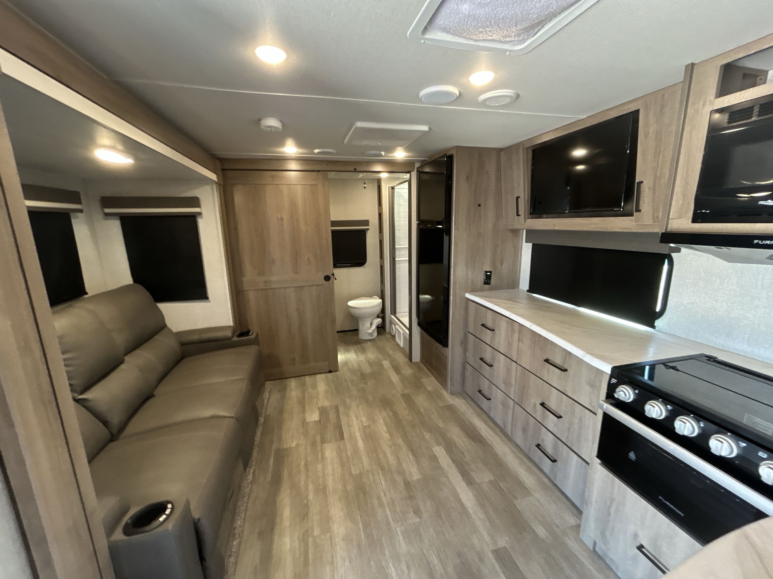 2023 Grand Design IMAGINE 22RBE in el mirage AZ