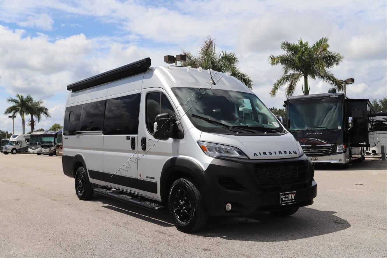 A photo of this 2026 Airstream Rangeline RANGELINE