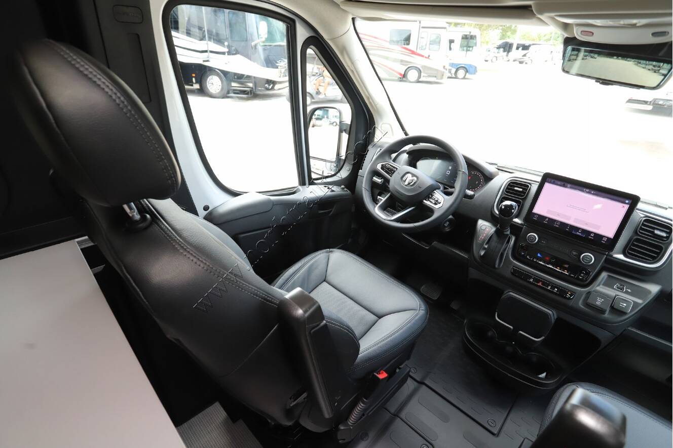 A photo of this 2026 Airstream Rangeline RANGELINE