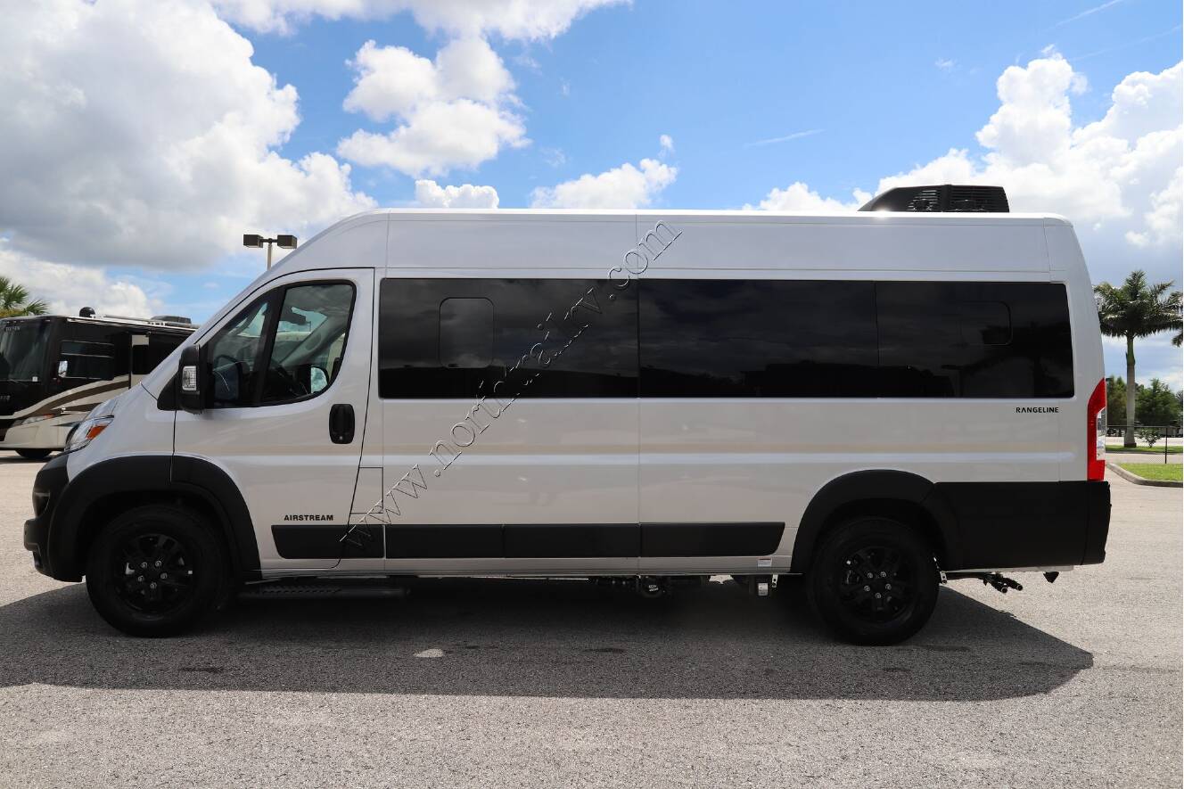 A photo of this 2026 Airstream Rangeline RANGELINE