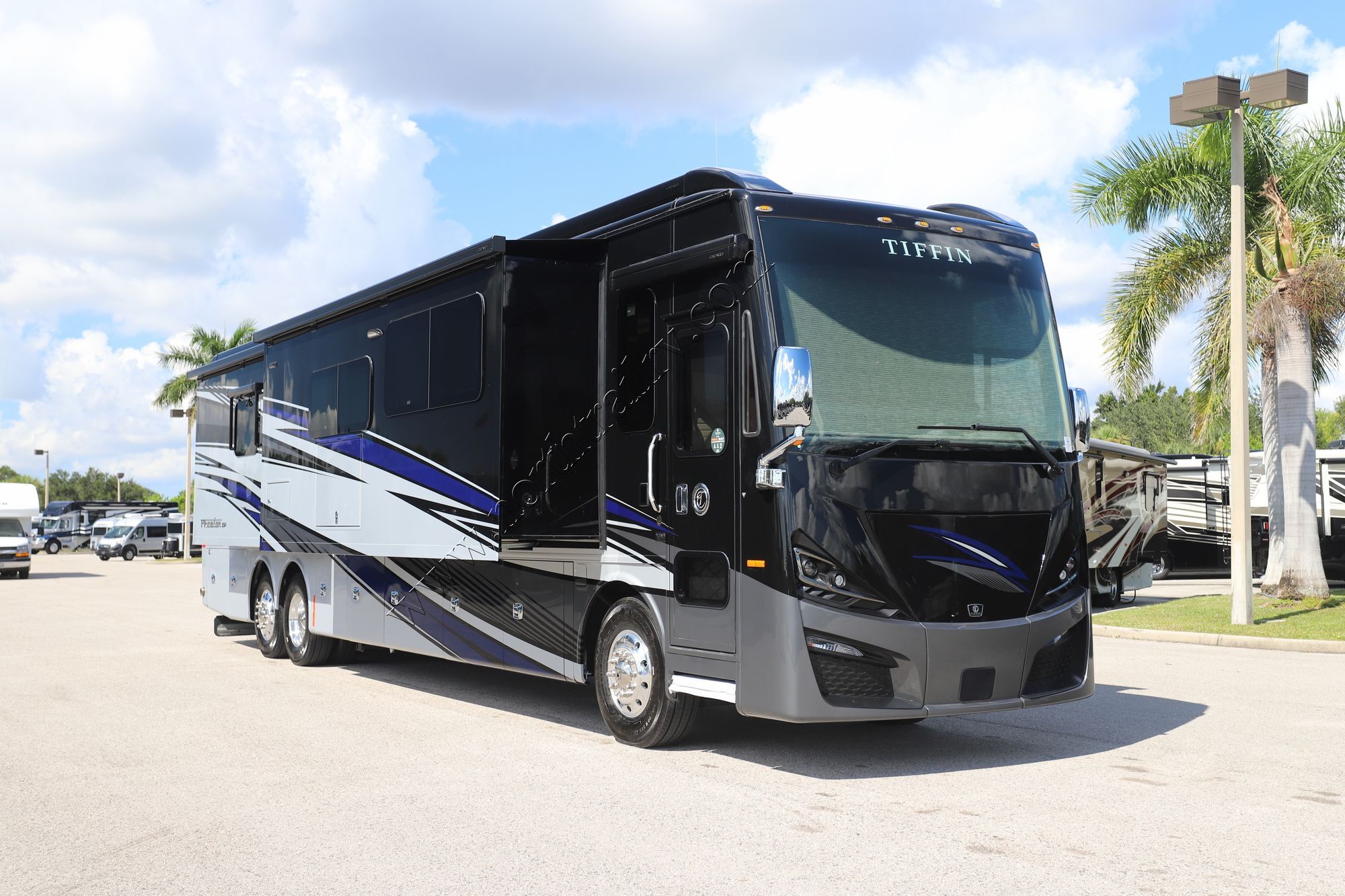 2026 Tiffin Motor Homes Phaeton 44OH in ft. myers FL